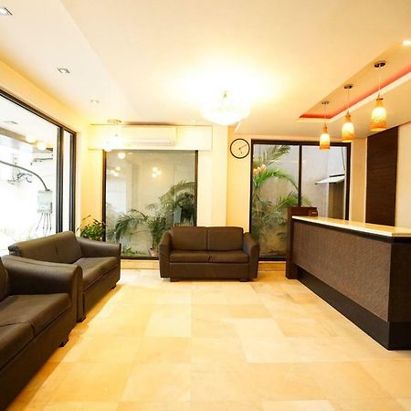Hotel Aarya Inn Rāipur Esterno foto