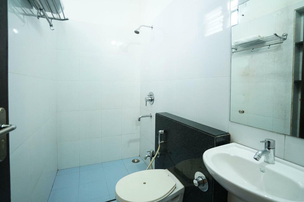 Hotel Aarya Inn Rāipur Esterno foto